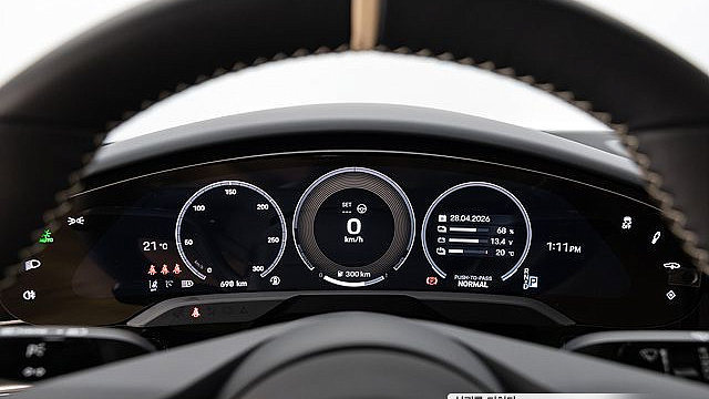 Porsche TAYCAN Turbo купить на сайте DeffCars