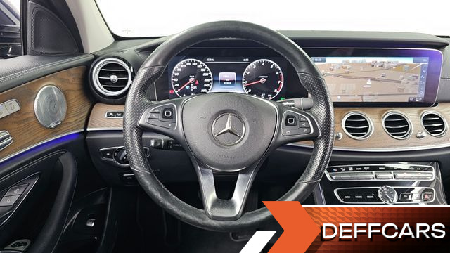 Mercedes E-CLASS E300 Exclusive купить на сайте DeffCars