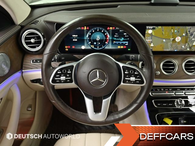 Mercedes E-CLASS E300 4MATIC Exclusive купить на сайте DeffCars