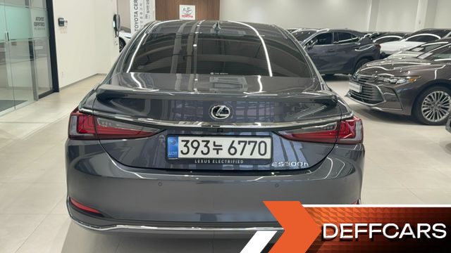 Lexus ES Executive купить на сайте DeffCars