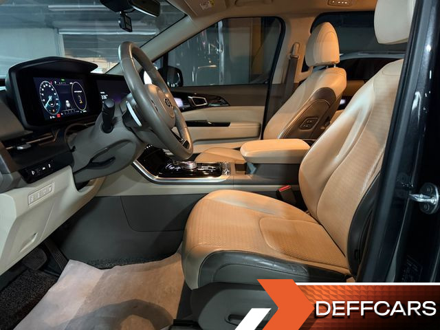 Kia CARNIVAL 9-Seater Signature купить на сайте DeffCars