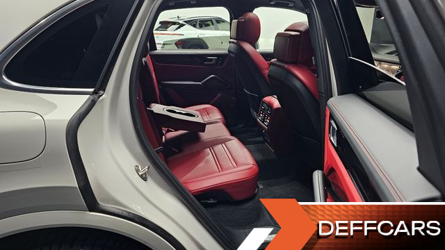 Porsche CAYENNE 3.0 купить на сайте DeffCars