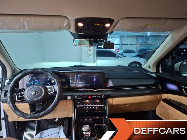 Kia CARNIVAL 9-Seater Signature купить на сайте DeffCars