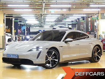 Porsche TAYCAN Base купить по цене 17 190 986.14 ₽  на сайте DeffCars
