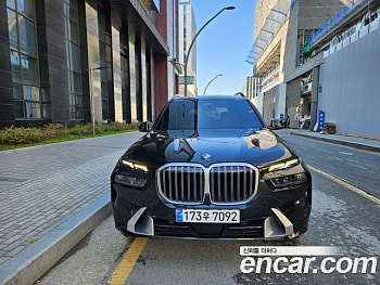 BMW X7 xDrive 40d Design Pure Excellence 7-Seater BMW X7 xDrive 40d Design Pure Excellence 7-Seater купить по цене 14 569 778.81 ₽  на сайте DeffCars