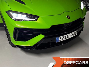 Lamborghini URUS 4.0 V8 S Lamborghini URUS 4.0 V8 S купить по цене 36 789 401.89 ₽  на сайте DeffCars