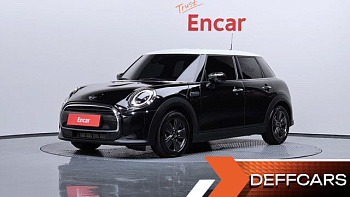 Mini COOPER Classic Third Generation купить по цене 2 191 688.07 ₽  на сайте DeffCars