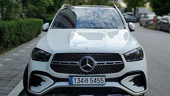 Mercedes GLE-CLASS GLE450 4MATIC купить по цене 13 200 447.22 ₽  на сайте DeffCars