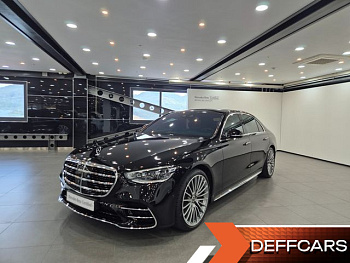Mercedes S-CLASS S500L 4MATIC Mercedes S-CLASS S500L 4MATIC купить по цене 13 899 597.11 ₽  на сайте DeffCars