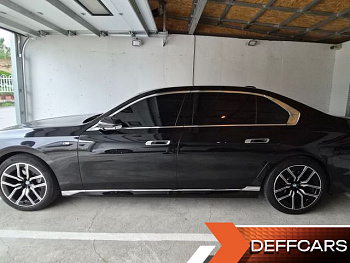 BMW 7-SERIES 740i xDrive M Sport купить по цене 13 489 900.81 ₽  на сайте DeffCars