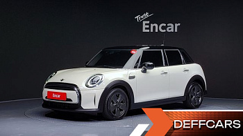 Mini COOPER 5Door Classic Third Generation купить по цене 2 158 162.12 ₽  на сайте DeffCars