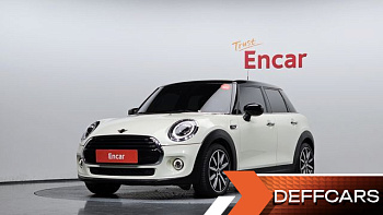 Mini COOPER 5Door Standard 3rd купить по цене 2 117 393.38 ₽  на сайте DeffCars