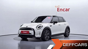 Mini COOPER 5Door Classic Third Generation купить по цене 2 322 207 ₽  на сайте DeffCars