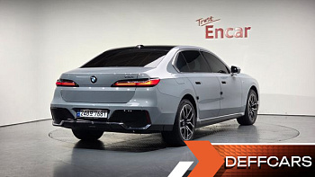 BMW 7-SERIES 740i sDrive M Sport купить по цене 12 316 421.88 ₽  на сайте DeffCars