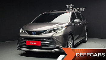 Toyota SIENNA 2.5 Hybrid AWD купить на сайте DeffCars