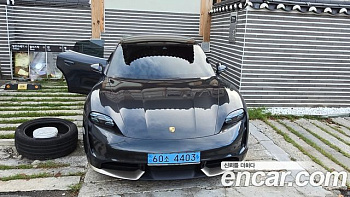 Porsche TAYCAN Turbo Porsche TAYCAN Turbo купить по цене 13 671 590.75 ₽  на сайте DeffCars