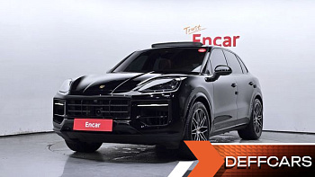 Porsche CAYENNE 3.0 Porsche CAYENNE 3.0 купить по цене 14 807 482 ₽  на сайте DeffCars