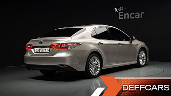 Toyota CAMRY 2.5 XLE Hybrid купить на сайте DeffCars