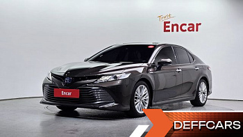 Toyota CAMRY 2.5 XLE Hybrid купить на сайте DeffCars