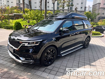Kia CARNIVAL 9-Seater Hi-Limousine Signature купить на сайте DeffCars