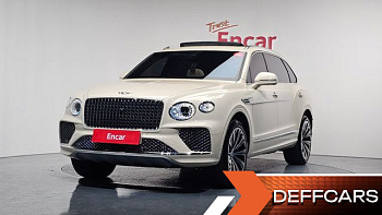Bentley BENTAYGA 4.0 V8 Azure купить по цене 12 420 067.68 ₽  на сайте DeffCars