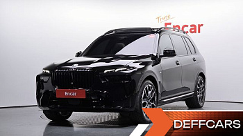 BMW X7 xDrive 40i M Sport 7STR BMW X7 xDrive 40i M Sport 7STR купить по цене 14 267 487.76 ₽  на сайте DeffCars