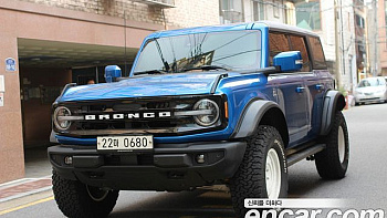 Ford BRONCO 2.7 Outer Banks купить по цене 7 048 342.16 ₽  на сайте DeffCars