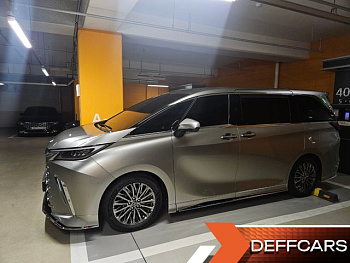 Lexus LM 500h Royal купить по цене 18 584 575.12 ₽  на сайте DeffCars