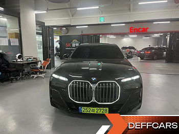 BMW 7-SERIES 740i xDrive M Sport BMW 7-SERIES 740i xDrive M Sport купить по цене 13 863 653 ₽  на сайте DeffCars