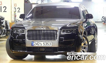 Rolls-Royce GHOST 6.7 V12 купить по цене 48 162 238 ₽  на сайте DeffCars
