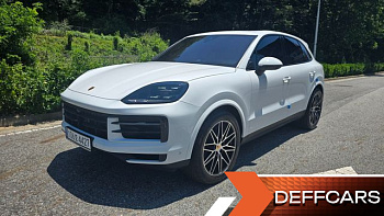 Porsche CAYENNE 3.0 купить по цене 11 660 421.28 ₽  на сайте DeffCars