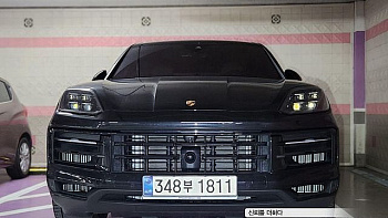 Porsche CAYENNE 3.0 купить по цене 15 244 409.75 ₽  на сайте DeffCars