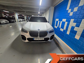 BMW X5 xDrive 40i M Sport купить по цене 11 503 600.59 ₽  на сайте DeffCars