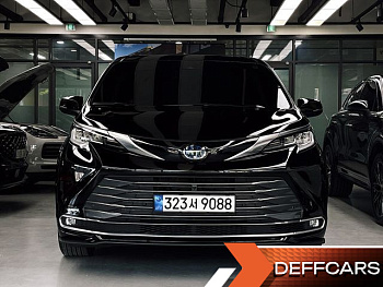 Toyota SIENNA 2.5 Hybrid AWD купить на сайте DeffCars