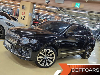 Bentley BENTAYGA 4.0 V8 купить по цене 19 180 659 ₽  на сайте DeffCars