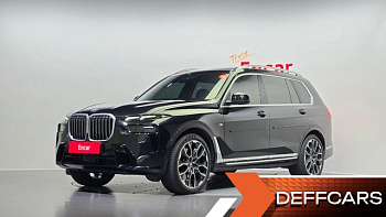 BMW X7 xDrive 40d M Sport 7 STR BMW X7 xDrive 40d M Sport 7 STR купить по цене 14 198 299.48 ₽  на сайте DeffCars