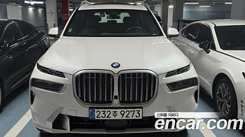 BMW X7 xDrive 40i Design Pure Excellence 7-Seater BMW X7 xDrive 40i Design Pure Excellence 7-Seater купить по цене 13 442 164.92 ₽  на сайте DeffCars