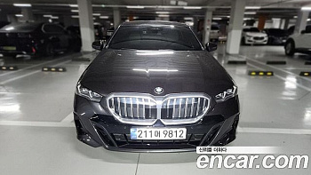 BMW 5-SERIES 530i xDrive M Sport купить по цене 8 476 600.73 ₽  на сайте DeffCars