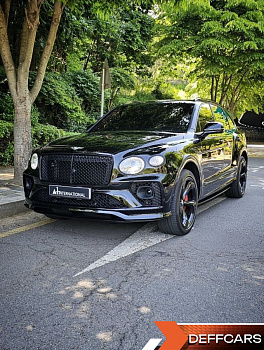 Bentley BENTAYGA 4.0 V8 S купить на сайте DeffCars
