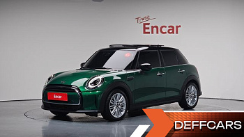 Mini COOPER 5-Door Classic Plus 3rd купить по цене 2 138 043 ₽  на сайте DeffCars