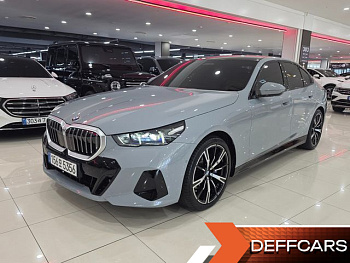 BMW 5-SERIES 530i xDrive M Sport купить на сайте DeffCars