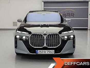 BMW 7-SERIES 740i xDrive M Sport BMW 7-SERIES 740i xDrive M Sport купить по цене 13 289 575 ₽  на сайте DeffCars