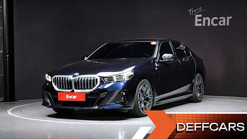 BMW 5-SERIES 530e xDrive M Sport купить по цене 7 765 966.68 ₽  на сайте DeffCars