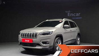 Jeep CHEROKEE 2.4 Limited AWD купить по цене 2 327 522.16 ₽  на сайте DeffCars