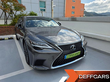 Lexus LS 3.5 Luxury AWD Lexus LS 3.5 Luxury AWD купить по цене 14 161 729.47 ₽  на сайте DeffCars
