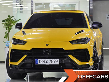 Lamborghini URUS 4.0 V8 S Lamborghini URUS 4.0 V8 S купить по цене 32 963 330.74 ₽  на сайте DeffCars