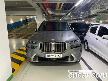 BMW X7 xDrive 40i Design Pure Excellence 6-Seater купить по цене 13 891 775.87 ₽  на сайте DeffCars