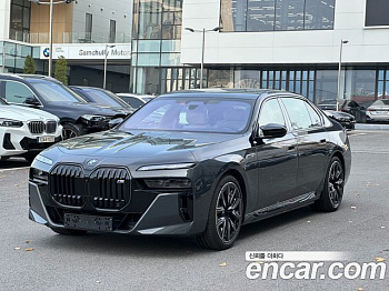 BMW I7 M70 xDrive M Performance купить на сайте DeffCars