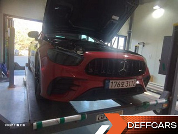 Mercedes E-CLASS E53 AMG 4MATIC+ Coupe купить по цене 8 642 198.13 ₽  на сайте DeffCars