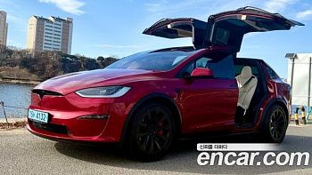 Tesla MODEL X Plaid купить на сайте DeffCars